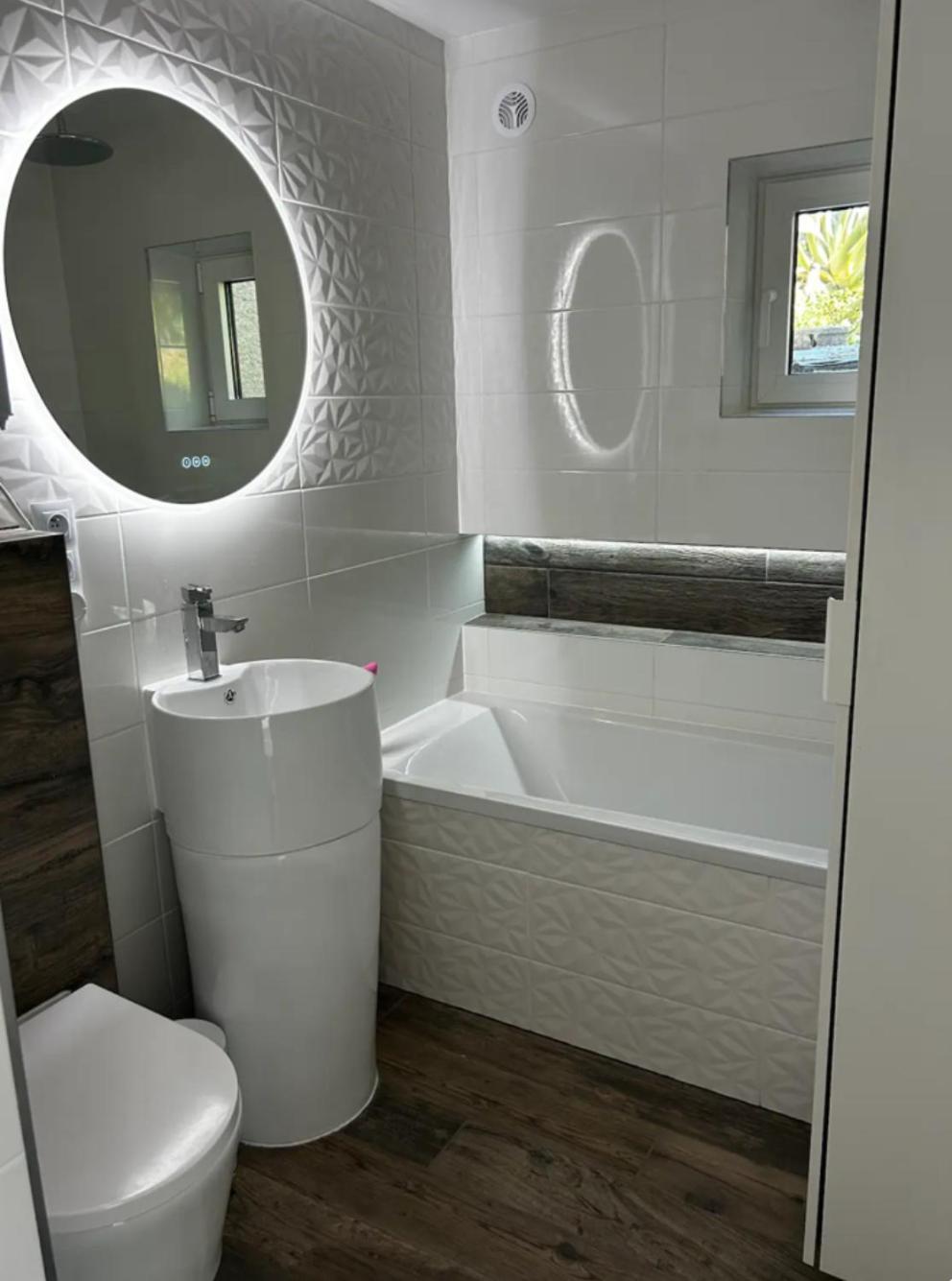 Belle Chambre Privee Avec Le Jardin Privatif Et Le Jacuzzi Cavalaire-sur-Mer Luaran gambar
