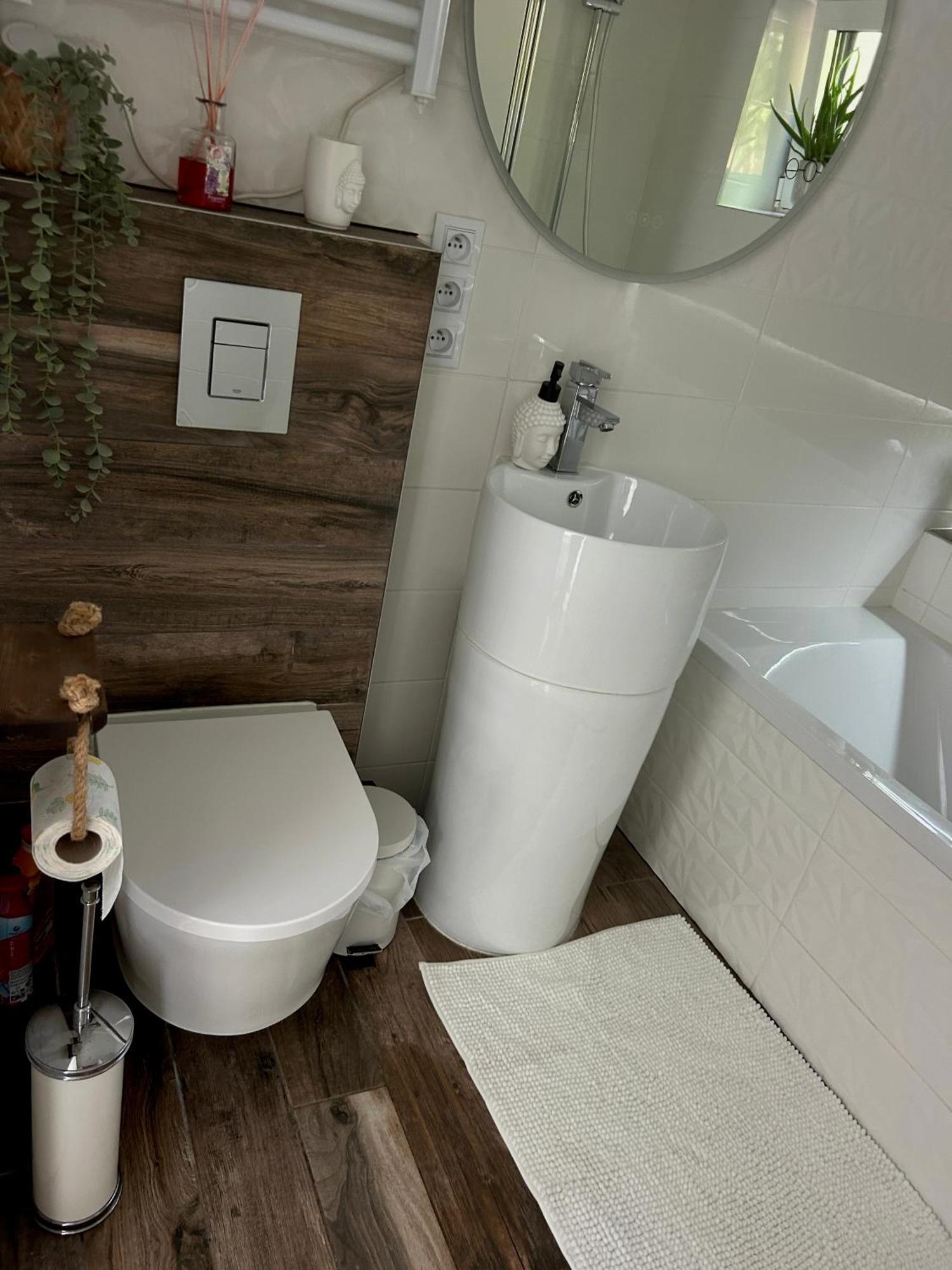 Belle Chambre Privee Avec Le Jardin Privatif Et Le Jacuzzi Cavalaire-sur-Mer Luaran gambar